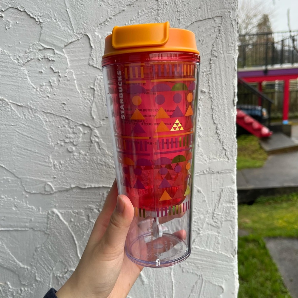Starbucks Rooster Chicken Plastic Travel 
Tumbler 12 fl oz Farmhouse 2015 NEW